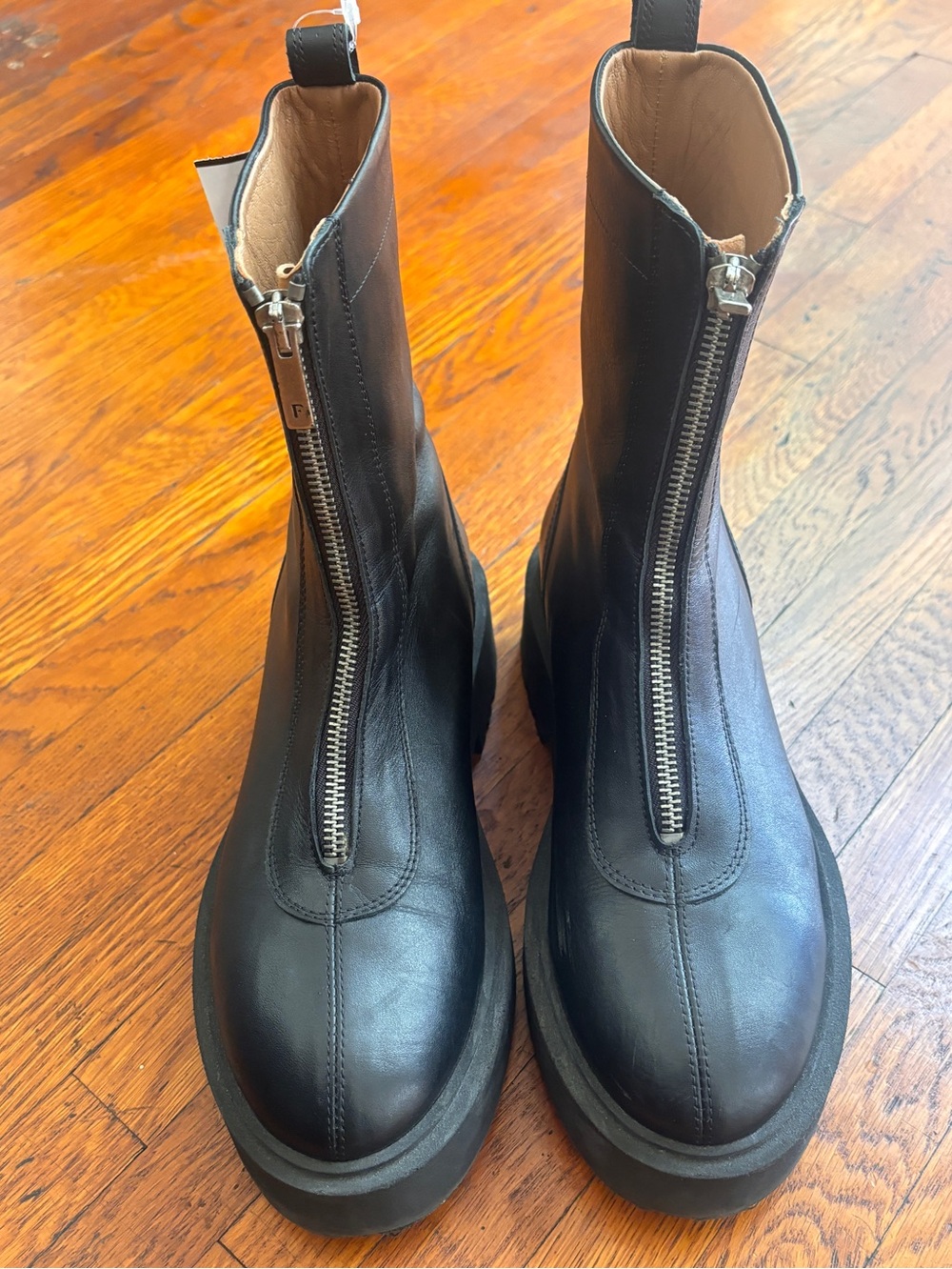 Flattered "Alma" Leather Boots - Picture 2 of 10